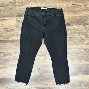 Levi's Women's Jeans Mid Rise Skinny Size 18 W39 Casual Western Black Denim